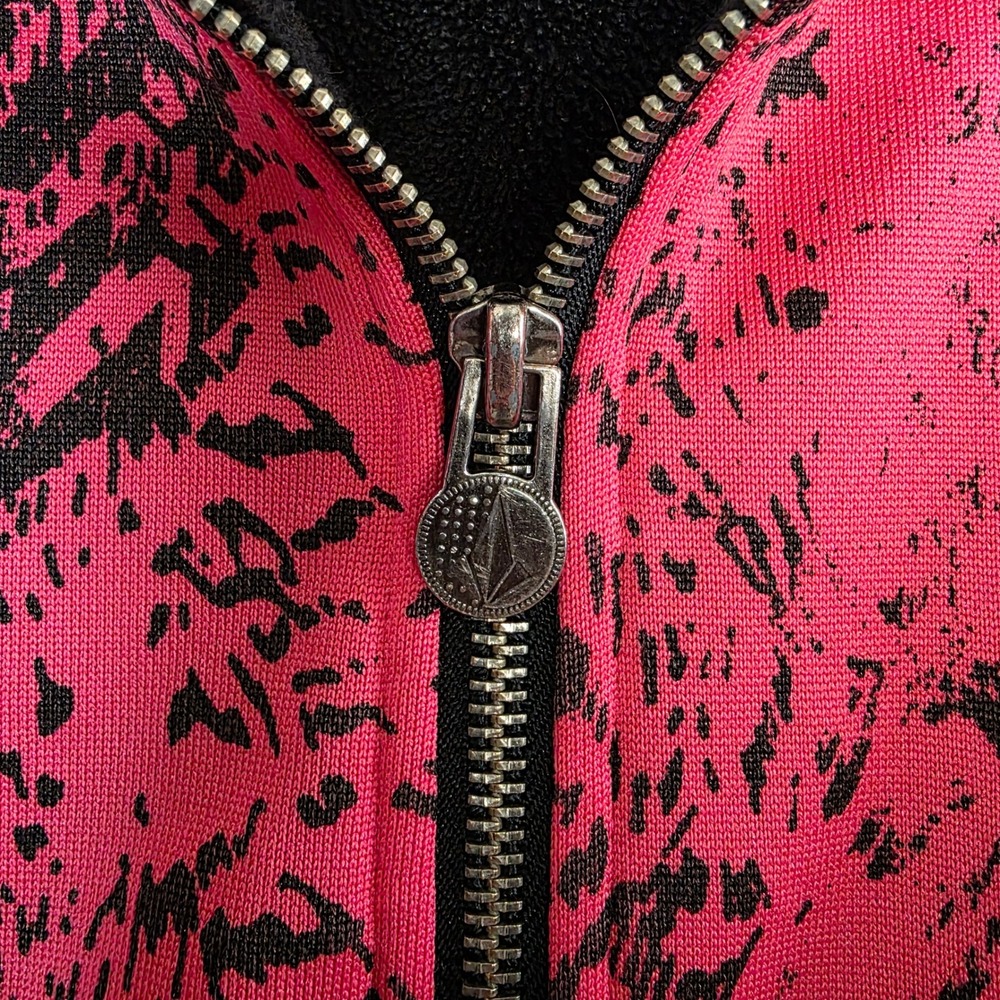 Vintage Volcom Women Red Black Animal Print Zip Up Hoodie Fleece Jacket Ski Snow - Picture 6 of 15